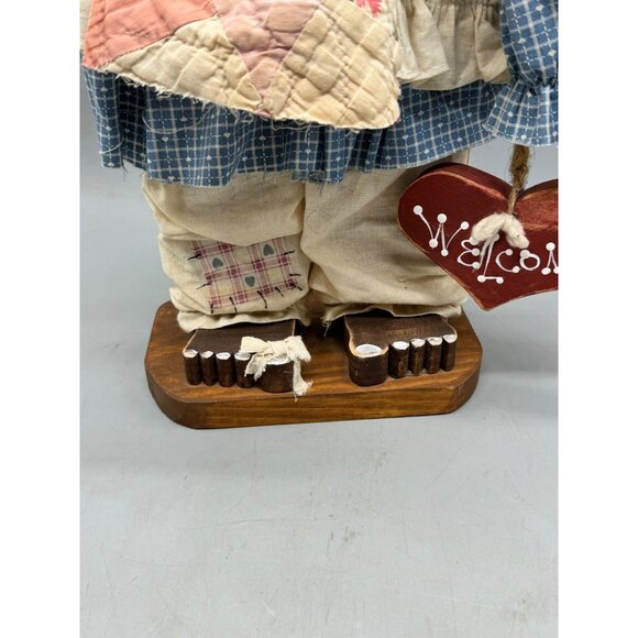 Handmade African American Wooden Doll Quilted blanket Dress & Welcome Sign READ - Picture 7 of 14